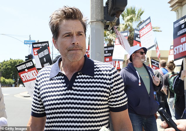El actor ha estado ocupado últimamente, ya que salió a las calles con los piqueteros de la WGA la semana pasada en apoyo a la huelga de escritores.