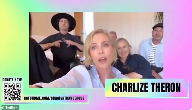 El domingo, Charlize participó en el teletón Drag is not Dangerous, donde dijo efusivamente: '¡Las amamos, reinas!  Estamos en tu esquina, te tenemos a ti y joderé a cualquiera que esté tratando de joder cualquier cosa con ustedes.