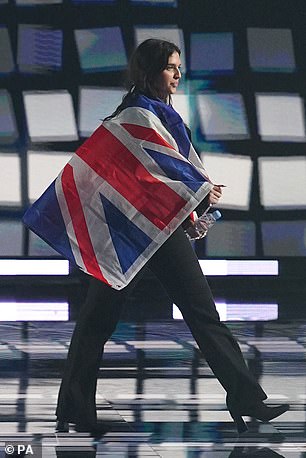 ¡Oh, no!  Se produce después de que la actuación de Mae en la próxima gran final de Eurovisión 2023 pareciera estar bajo amenaza.