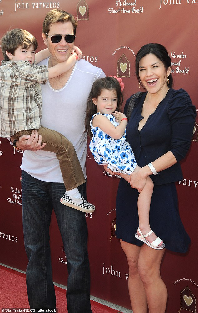 Patrick también tiene dos hijos (en la foto de marzo de 2011).  Solo hizo pública su relación después de que finalizó su divorcio de Lauren Sanchez en octubre de 2019.