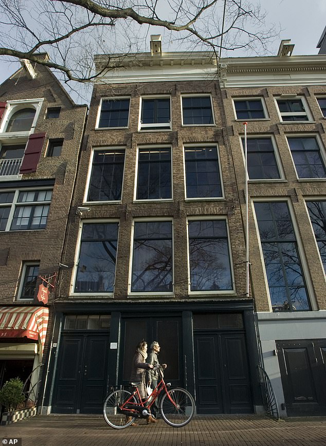 La Casa de Ana Frank en Ámsterdam, Países Bajos.  Gracias a la ayuda de Miep Gies, el 6 de julio de 1942, la familia Frank se escondió en el anexo de un edificio en Prinsengracht 263.