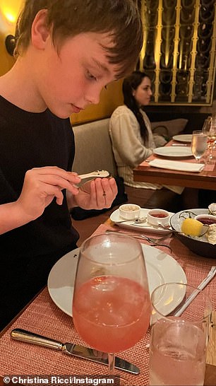 También pidió un cóctel sin alcohol de sandía en el restaurante Craft del chef Tom Colicchio.