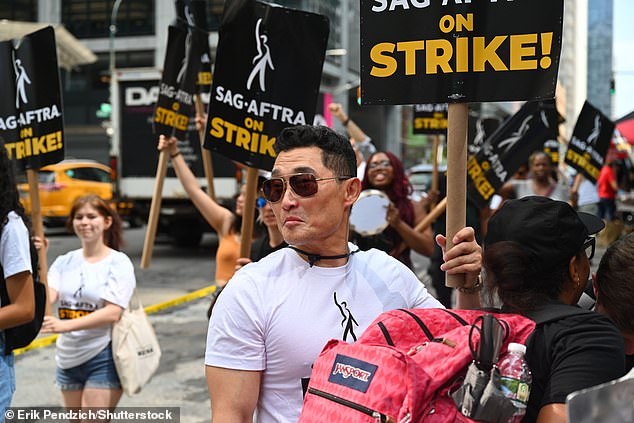 Huelga: SAG-AFRTA, que es el sindicato que representa a más de 160.000 actores, está en huelga al mismo tiempo que WGA, que representa a 11.000 escritores;  Daniel Dae Kim en la foto