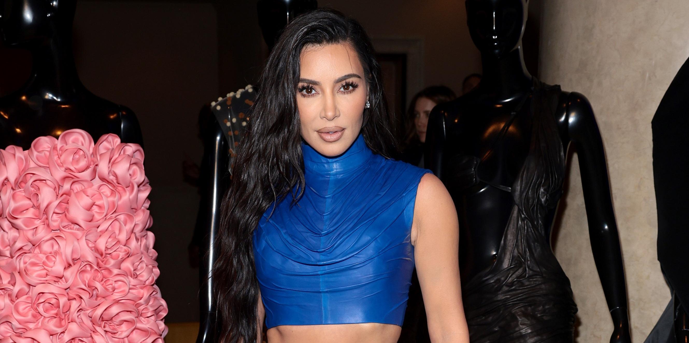 Kim Kardashian asiste a la 74.a Beneficio Anual de Parsons en Cipriani Wall Street el 24 de mayo de 2023