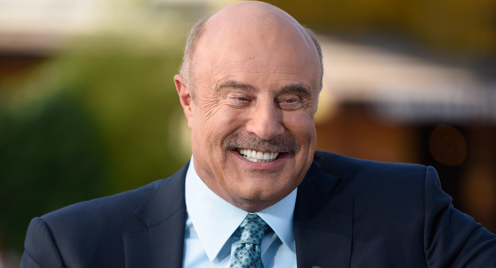 Dr. Phil visits "Extra" at Universal Studios Hollywood on April 26, 2016